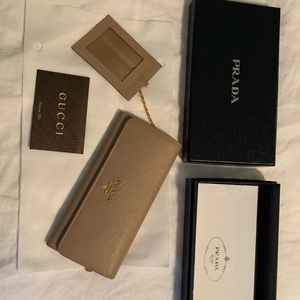 Prada wallet - nude leather